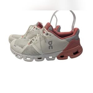 On  Cloudflyer Running Shoes Oncloud White Coral Womens Athletic Size 8.5